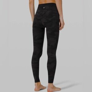 Lululemon Wunder Under leggings - black camo - size 2